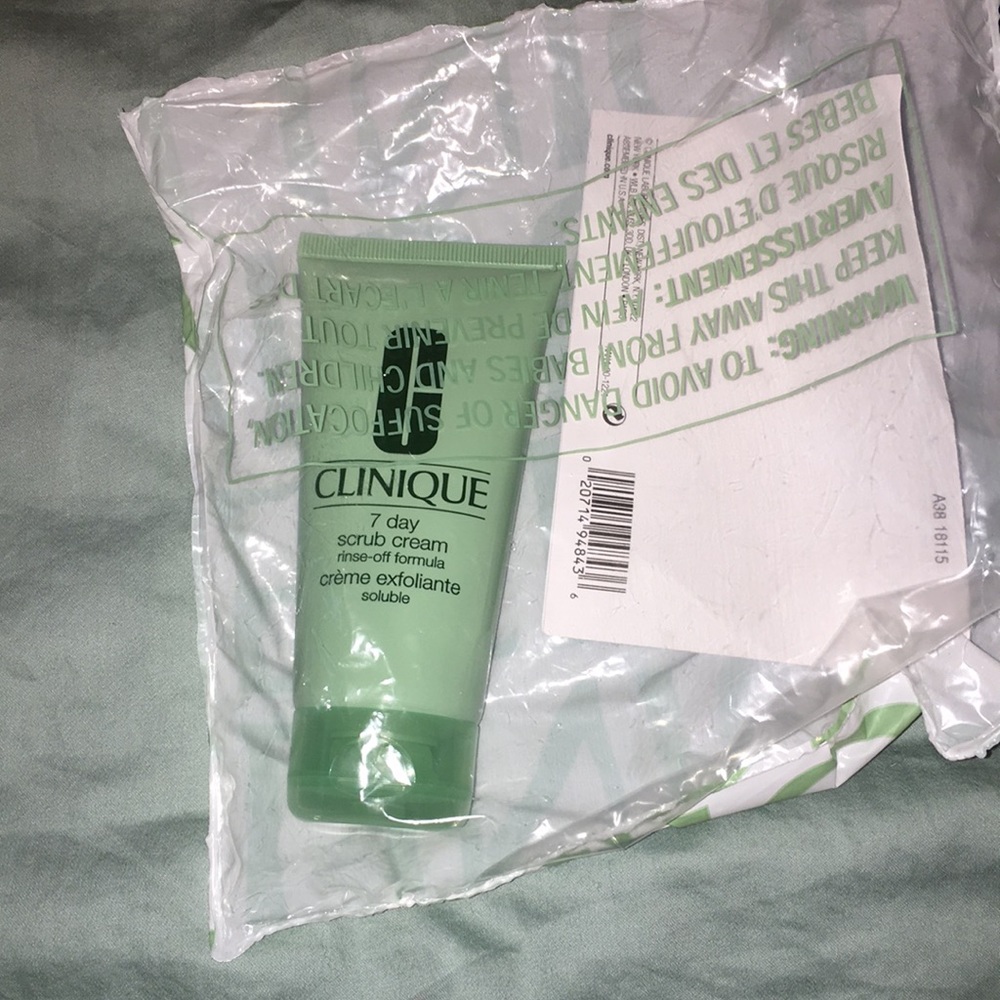 New Clinique 7 Day scrub cream 2.5oz